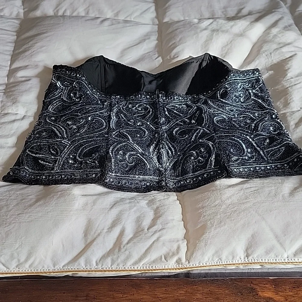 Sequined Bustier - Picture 4 of 7